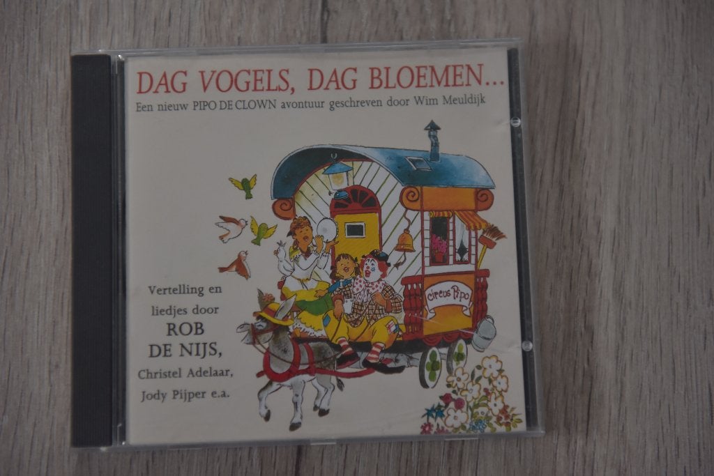 ROB DE NIJS -- DAG VOGELS, DAG BLOEMEN een nieuw PIPO DE CLO, Verzenden, Zo goed als nieuw