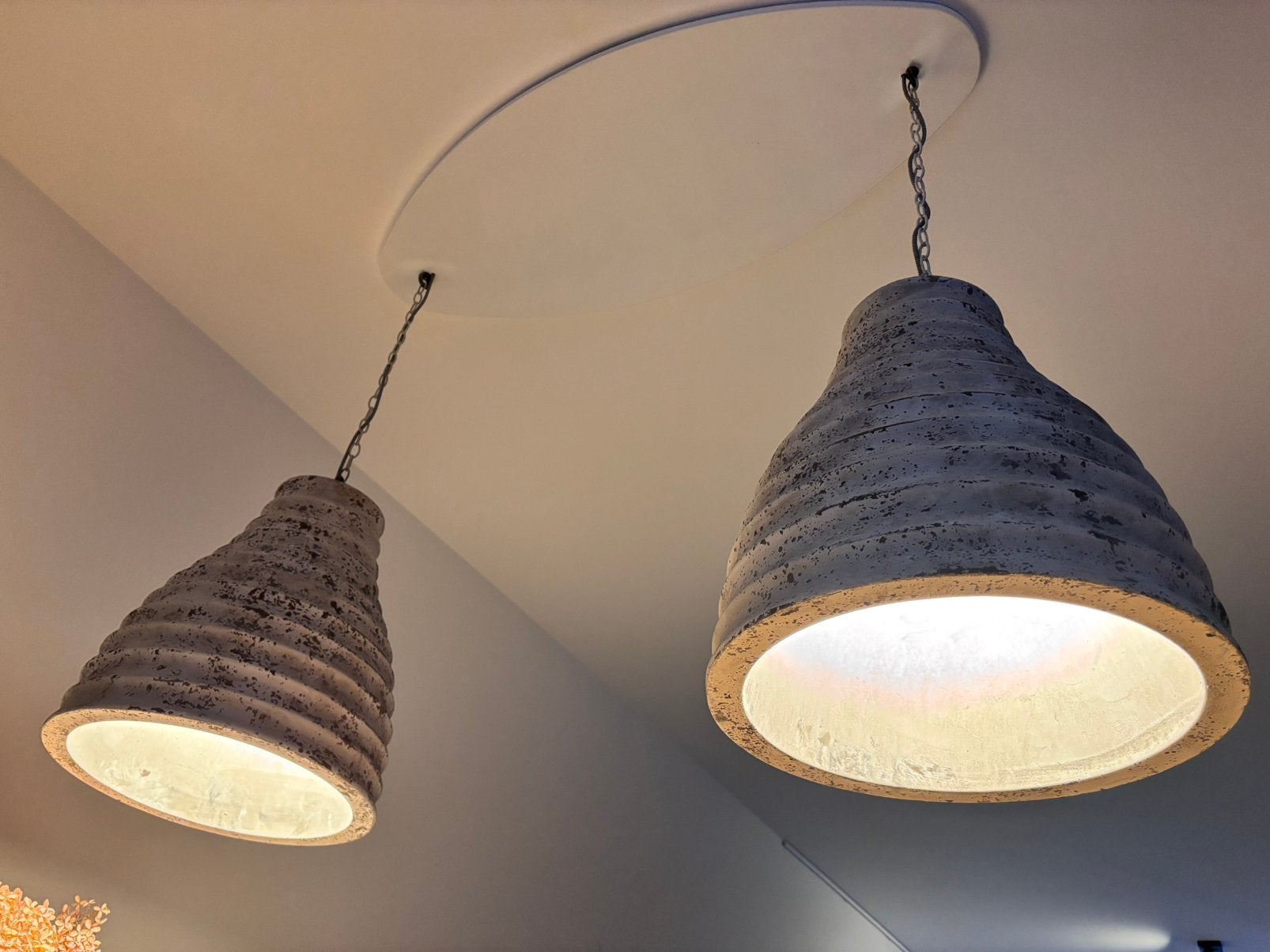 2 hanglampen betonlook – incl. afdekplaat en lichtbron, Ophalen, Gebruikt, Betonlook voor modern, industrieel of japandi interieur
