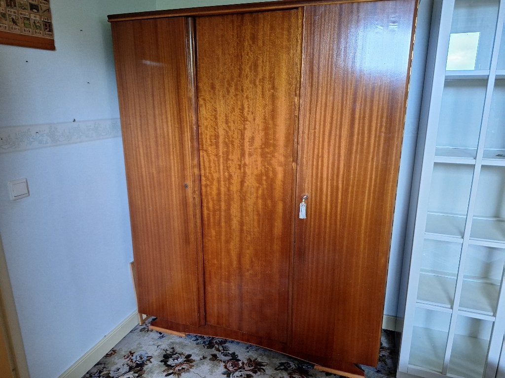 Vintage kledingkast met planken en hangruimte, Ophalen, Met deur(en), Gebruikt, 100 tot 150 cm