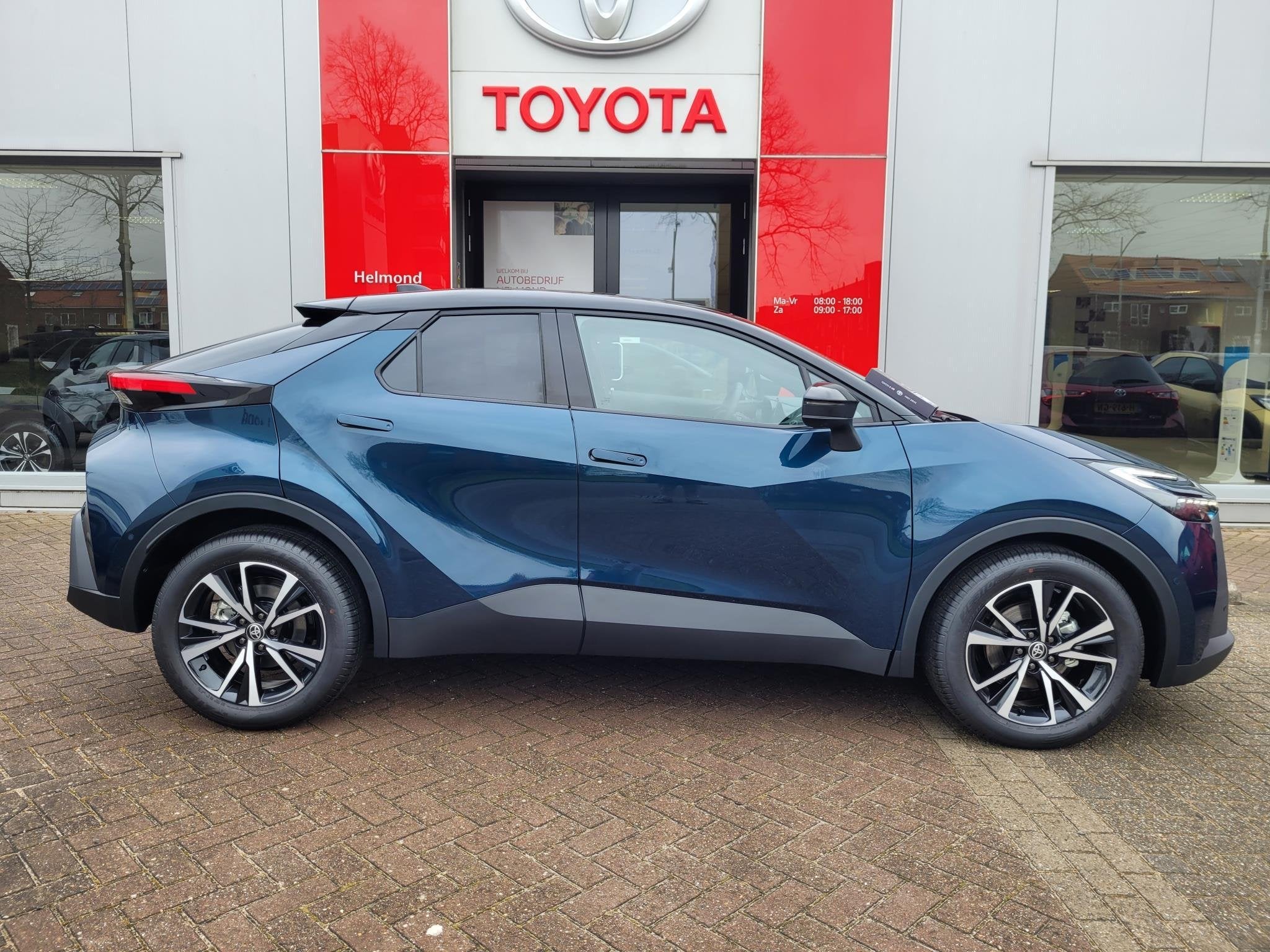 Toyota C-HR 2.0 Plug-in Hybrid 220 Dynamic, Auto's, Gebruikt, Plug-in hybride, Bedrijf, Hybride Elektrisch/Benzine