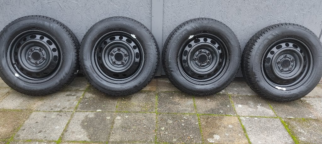 Hyundai IX20,I30,IoniQ Kia Ceed,Cerat winterbanden 195-65-15, Ophalen, Gebruikt