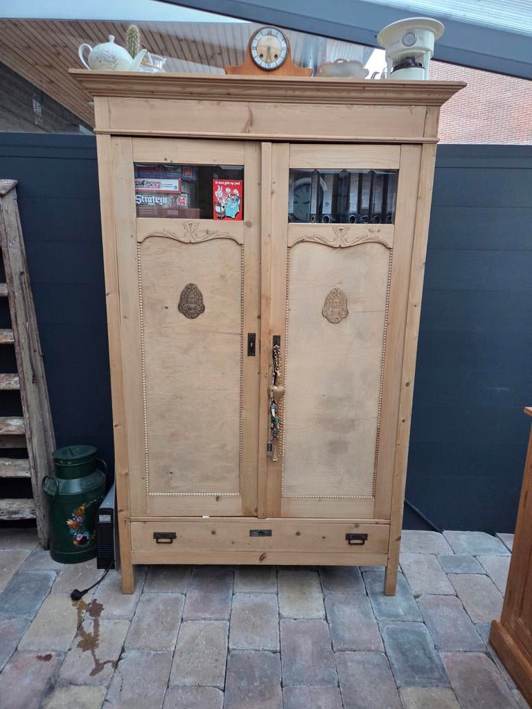 Antieke oud grenen kast, legkast, buffetkast, Kinderen en Baby's, Ophalen, Gebruikt, 50 tot 70 cm, 105 cm of meer