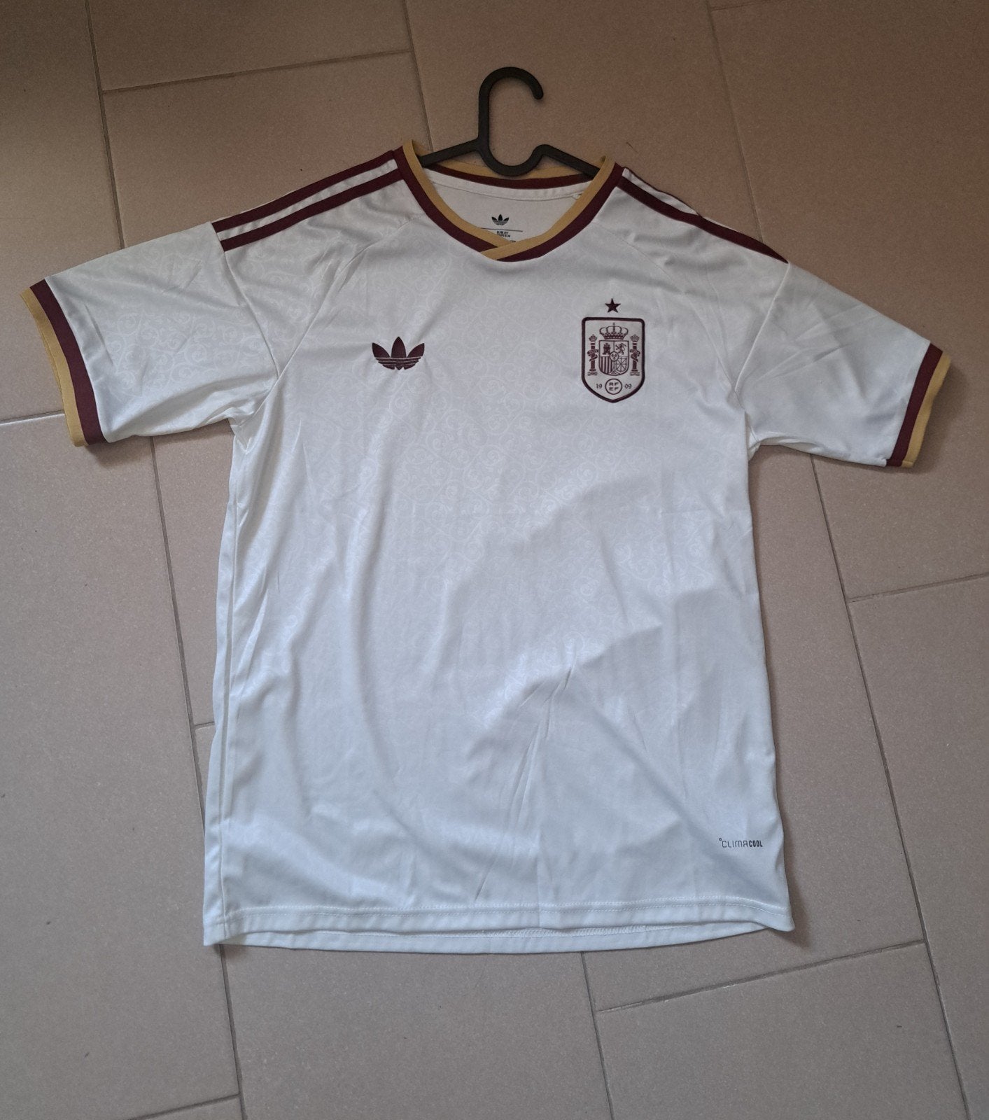 Adidas Spanje Voetbalshirt Maat M - Nieuw met labels, Maat 48/50 (M), Wit, Nieuw, Ophalen of Verzenden