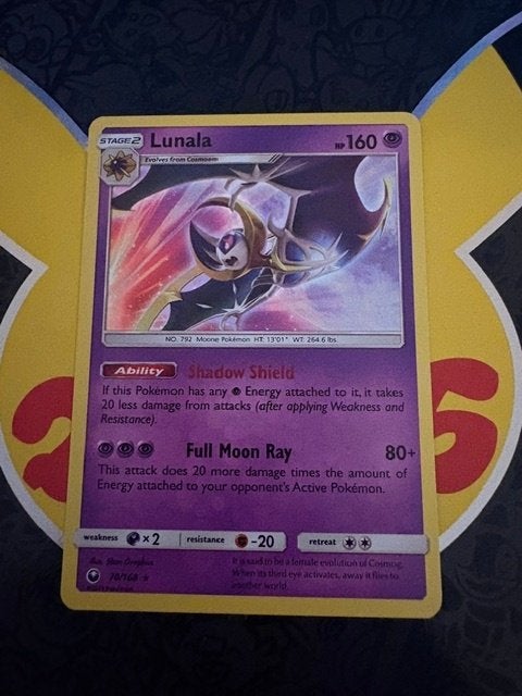 lunala 70/168 holofoil, Ophalen of Verzenden, Zo goed als nieuw, Losse kaart