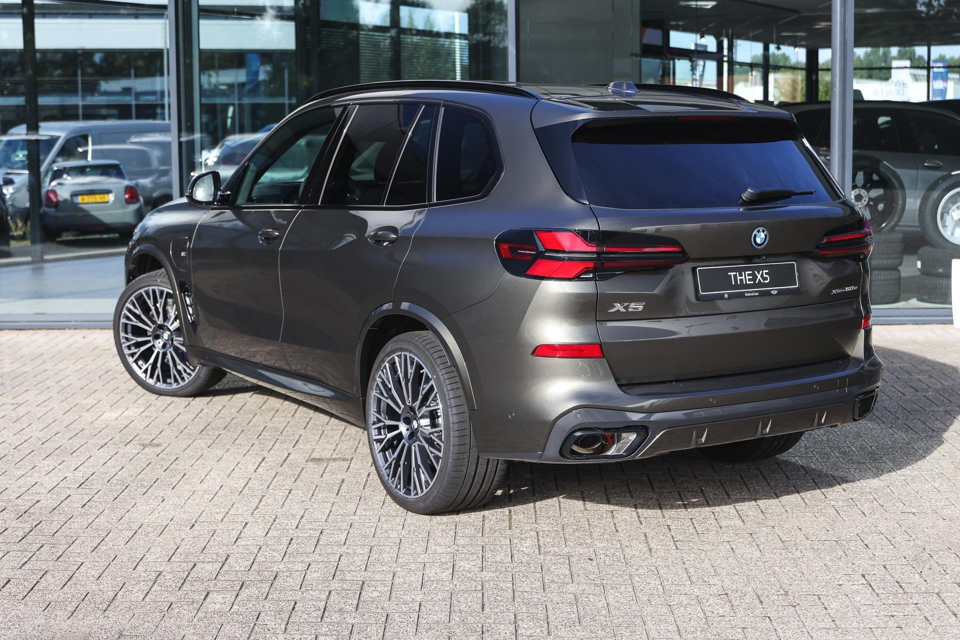 BMW X5 xDrive50e M Sport Automaat / Panoramadak Sky Lounge /, Automaat, Dealer onderhouden, X5, 2395 kg
