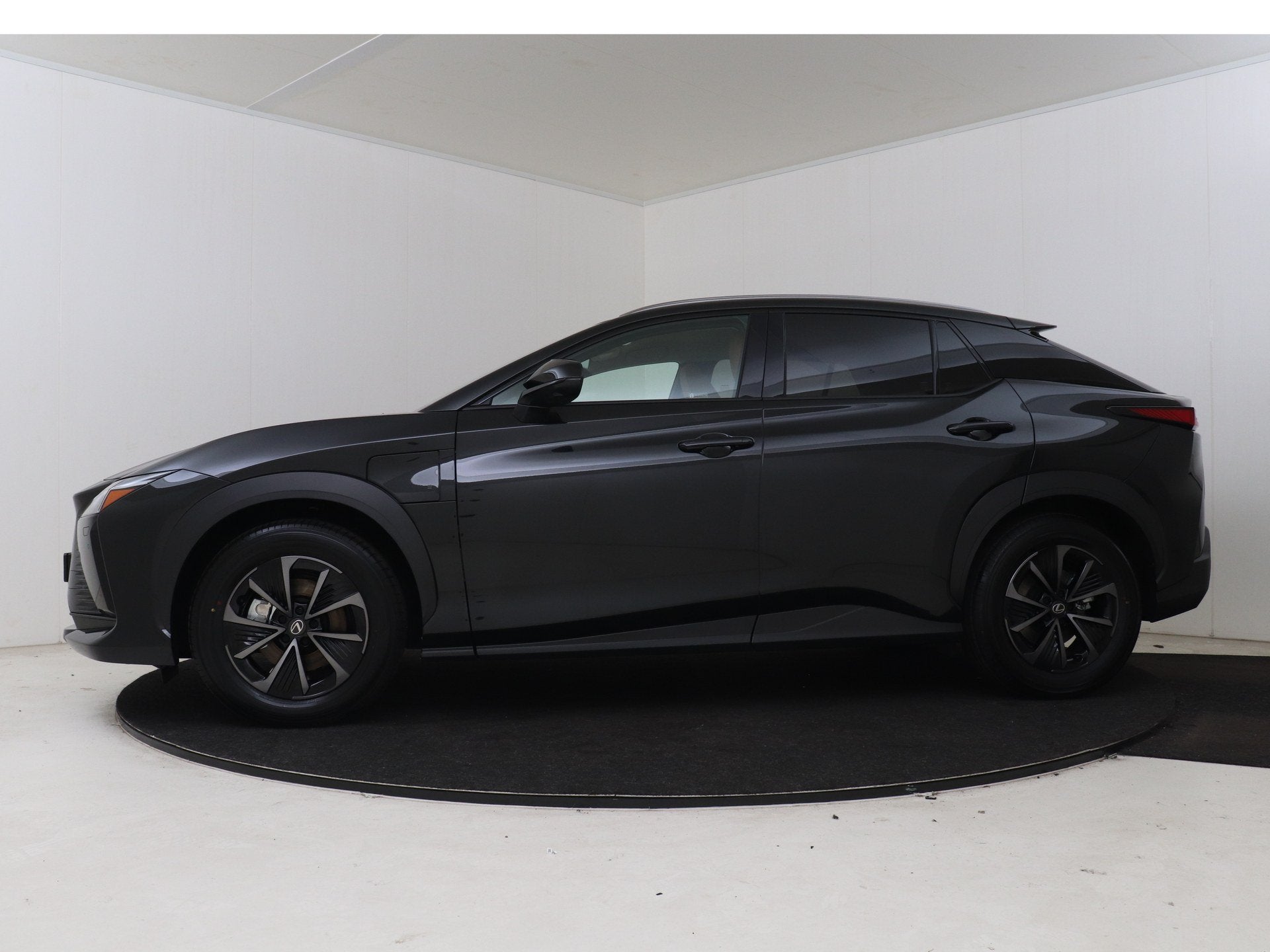 Lexus RZ 350e Luxury Line 360 Camera | Pre-Conditionering |, Auto's, Automaat, Zwart, Leder, Nieuw