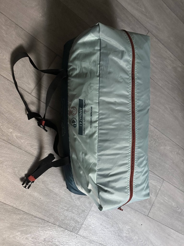 Camping tent Arpenaz 4.1, Ophalen of Verzenden, Zo goed als nieuw, Tot en met 4