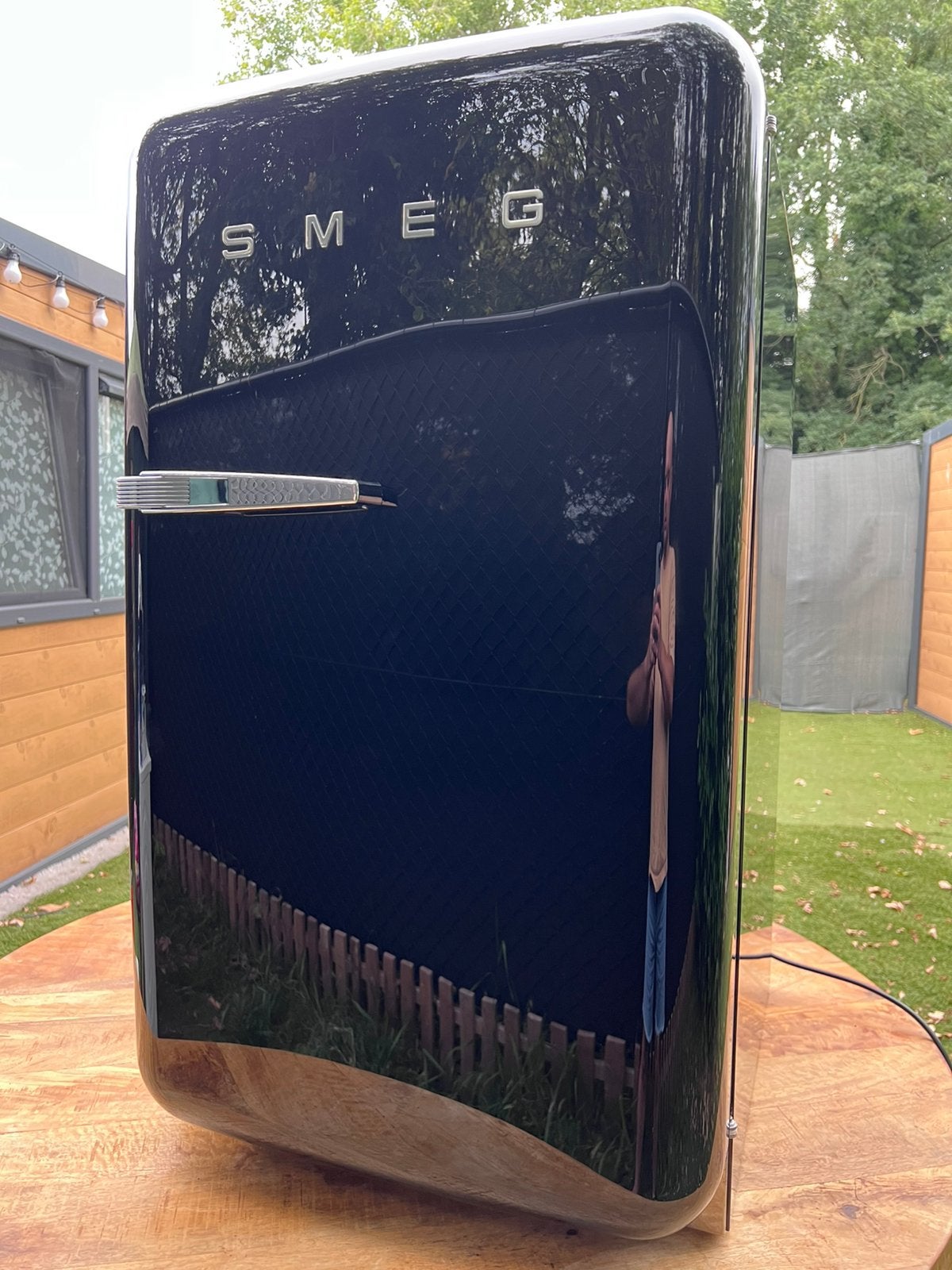 Smeg FAB10HRNE 'Happy Bar', Ophalen, Zonder vriesvak, 200 liter of meer, 60 cm of meer