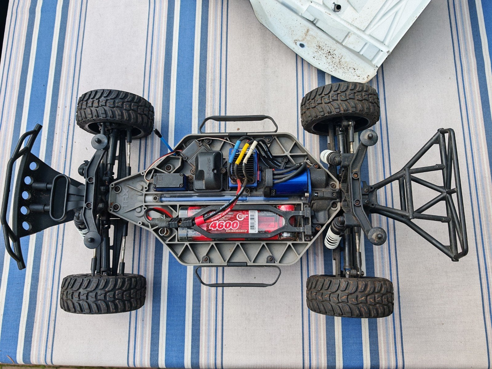 Traxxas Slash 4x4 RC Auto met afstandsbediening, Elektro, Gebruikt, Auto offroad, Ophalen of Verzenden