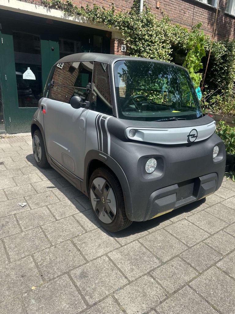 Opel Rocks-e uit 2024 met slechts 4.877 km, Auto's, Opel, Automaat, 8 pk, Overige modellen, Origineel Nederlands