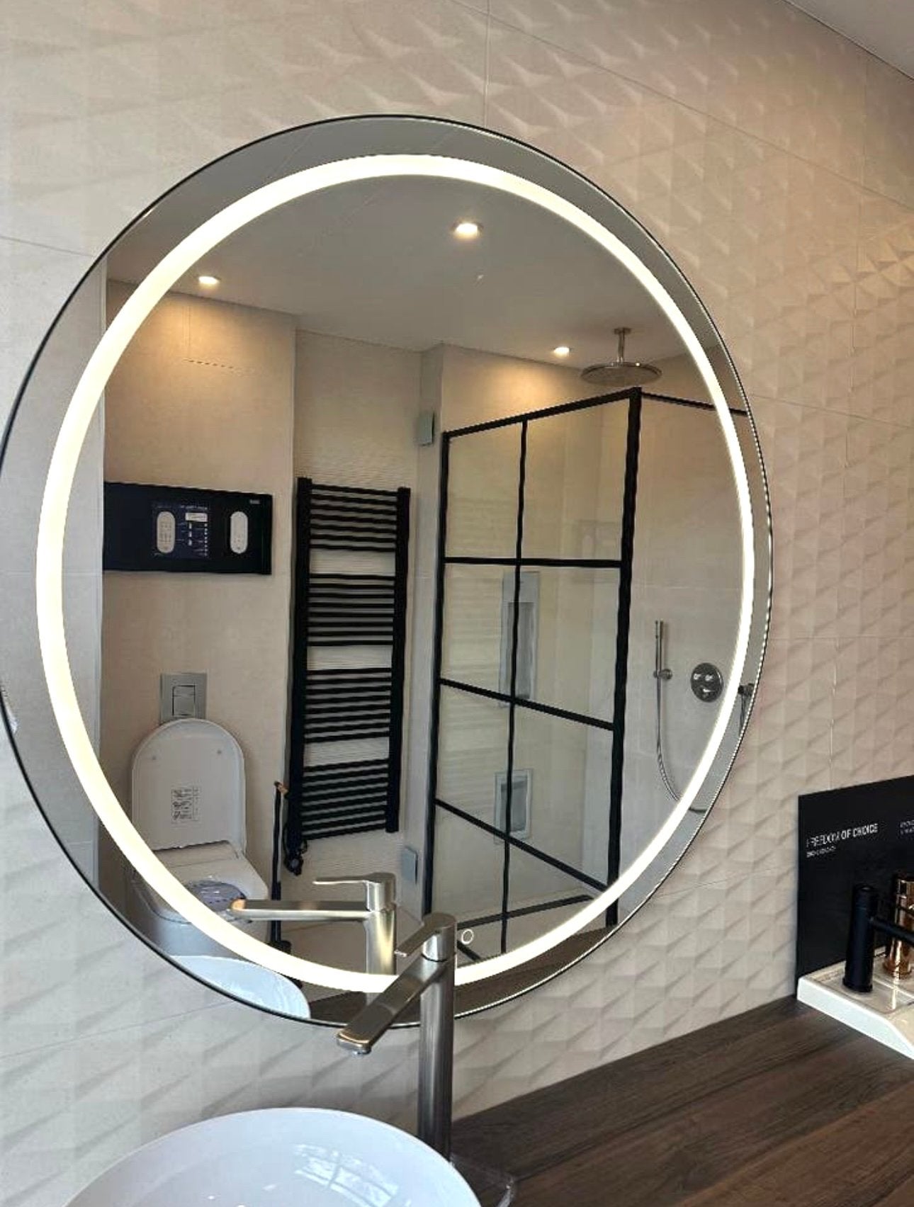 Luxe ronde spiegel 110 cm met verlichting, Ophalen, Zo goed als nieuw, Rond, 100 tot 125 cm