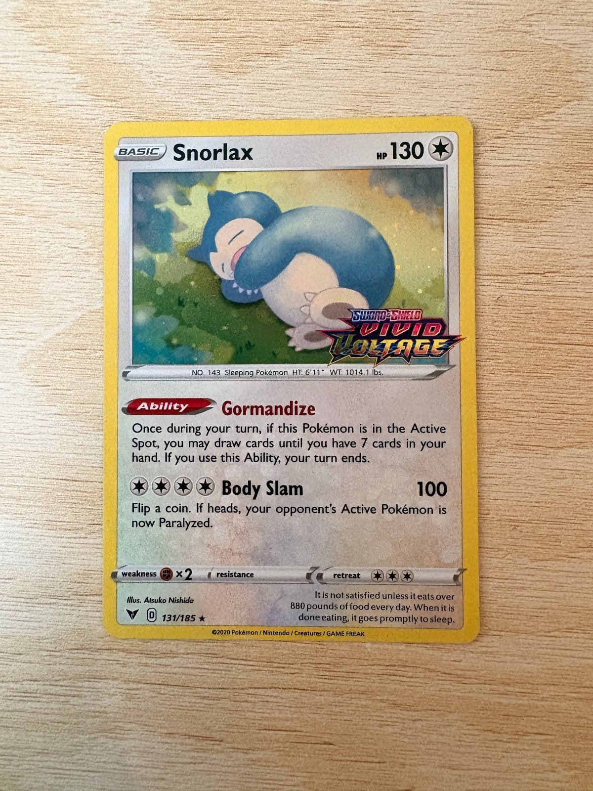 Pokémon Kaart Snorlax 131/185 Vivid Voltage stamp, Ophalen of Verzenden, Zo goed als nieuw, Losse kaart