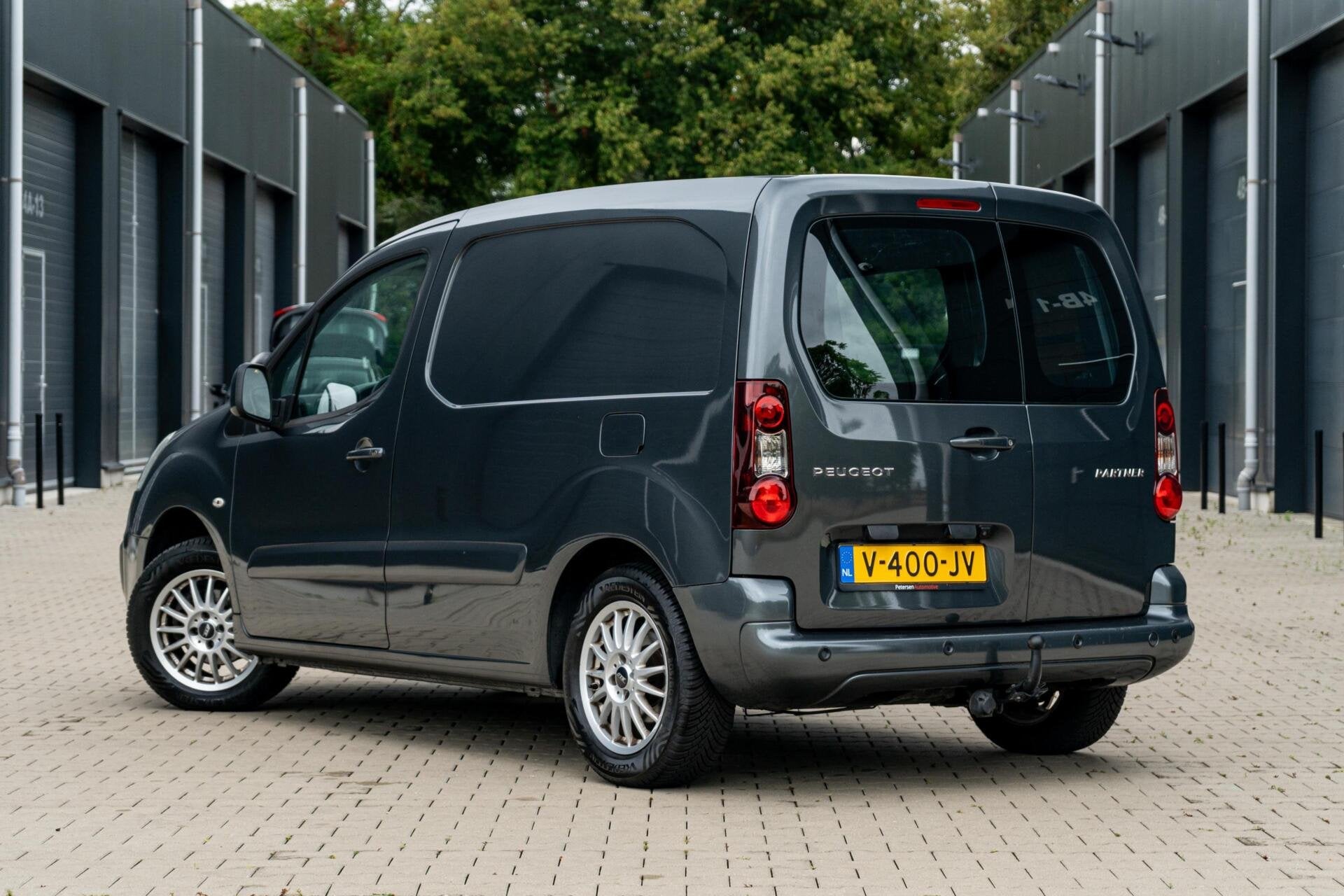 Peugeot Partner 1.6 BlueHDi *Navi* Cruise* Carplay* MARGE*, Auto's, Voorwielaandrijving, Automatische klimaatregeling, Stof, 4 cilinders