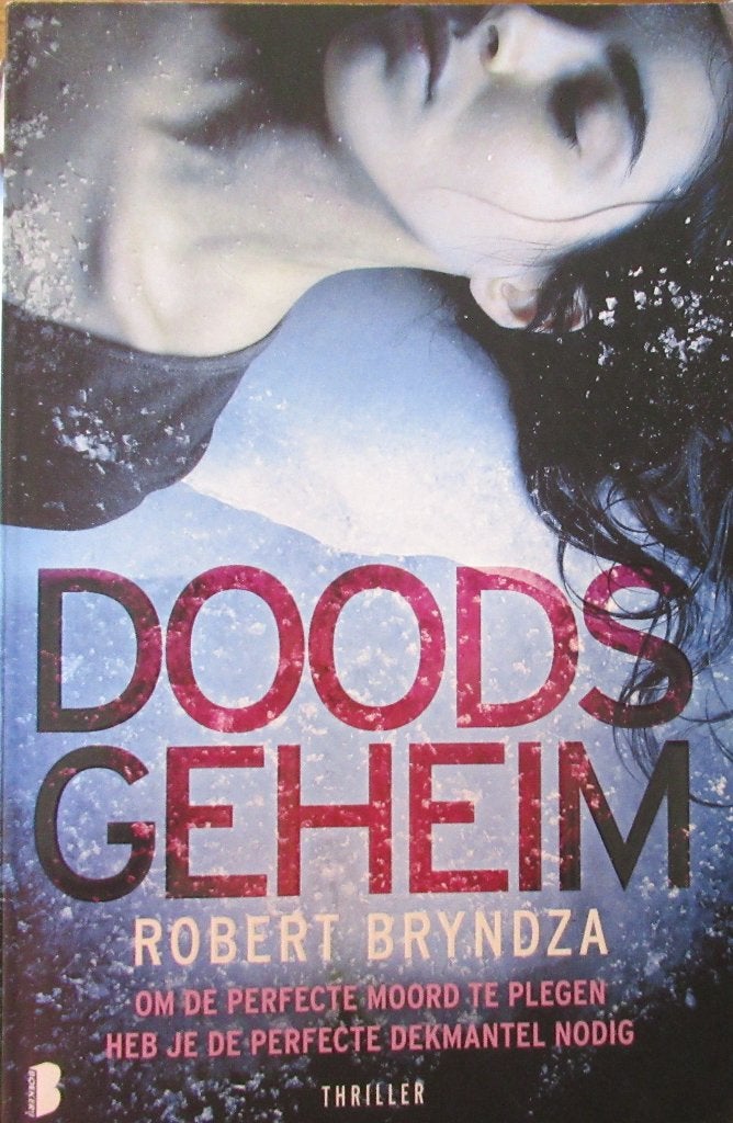 Robert Bryndza - Doods geheim, Ophalen of Verzenden, Gelezen