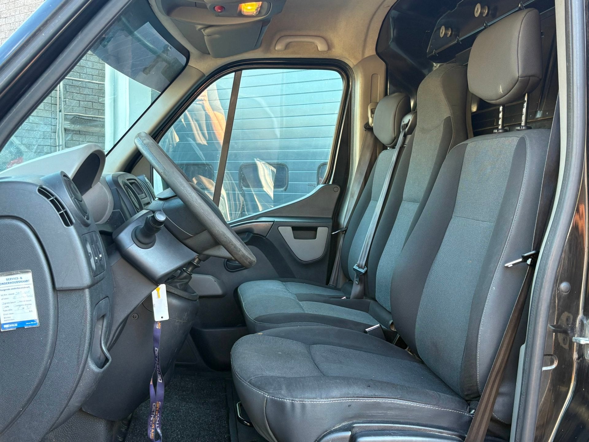 Renault Master T35 2.3dCi 136pk L3H2 Airco Cruise 3-pers., Auto's, Euro 5, Gebruikt, Zwart, 4 cilinders