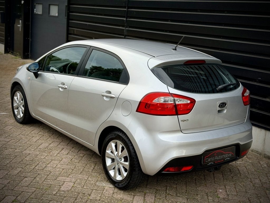 Kia Rio 1.4 CVVT Comfort Pack AUTOMAAT|AIRCO|5DEURS NAP!, Auto's, Euro 5, Gebruikt, Zwart, 4 cilinders