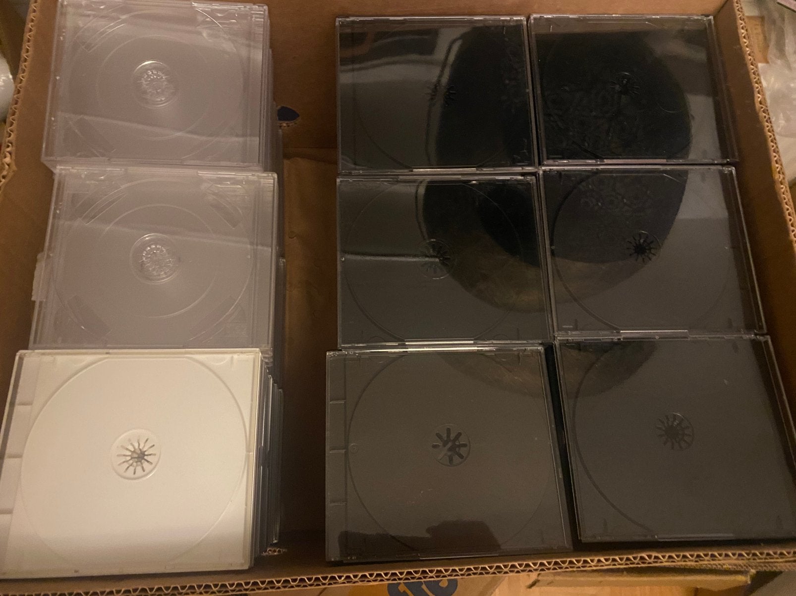 Bananendoos vol met dubbel-CD hoesjes (72 stuks), Ophalen of Verzenden, Nieuw