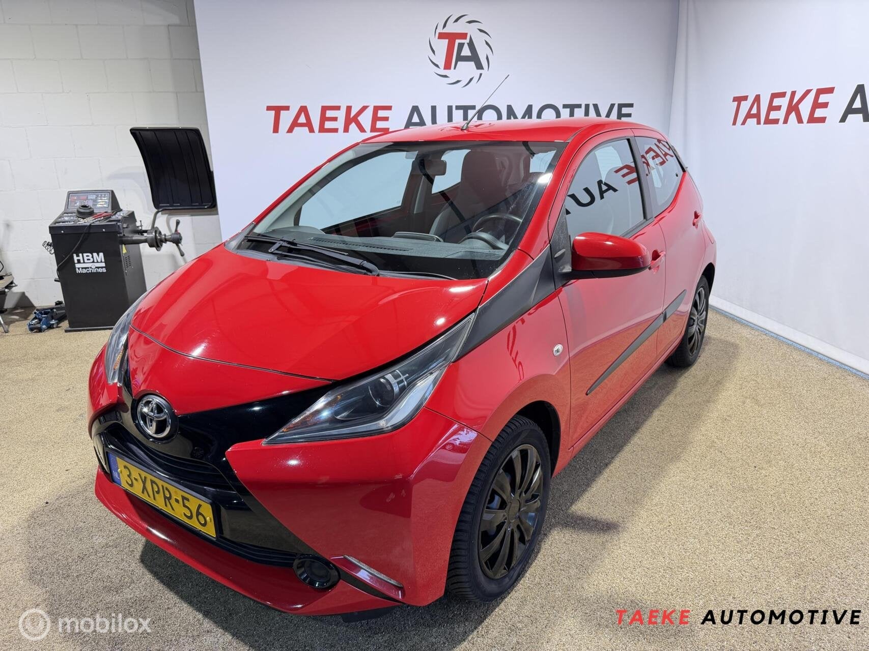 Toyota Aygo 1.0 VVT-i x-play AIRCO/CRUISE/CAMERA/NAP/APK, Voorwielaandrijving, Euro 5, Stof, Gebruikt