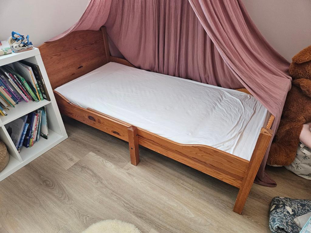 Uitschuifbaar grenen peuterbed - Vintage houten kinderbed, Ophalen, Gebruikt, 70 tot 85 cm, 140 tot 160 cm