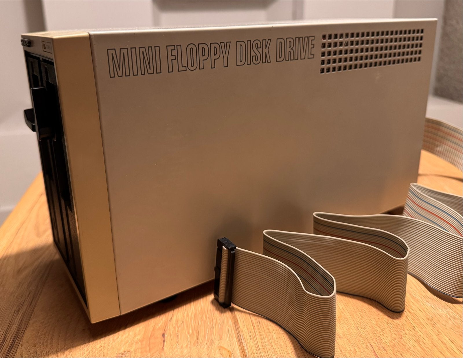 Zeldzame Sharp CE-510F dubbele 5,25” floppy drive – vintage, Ophalen of Verzenden