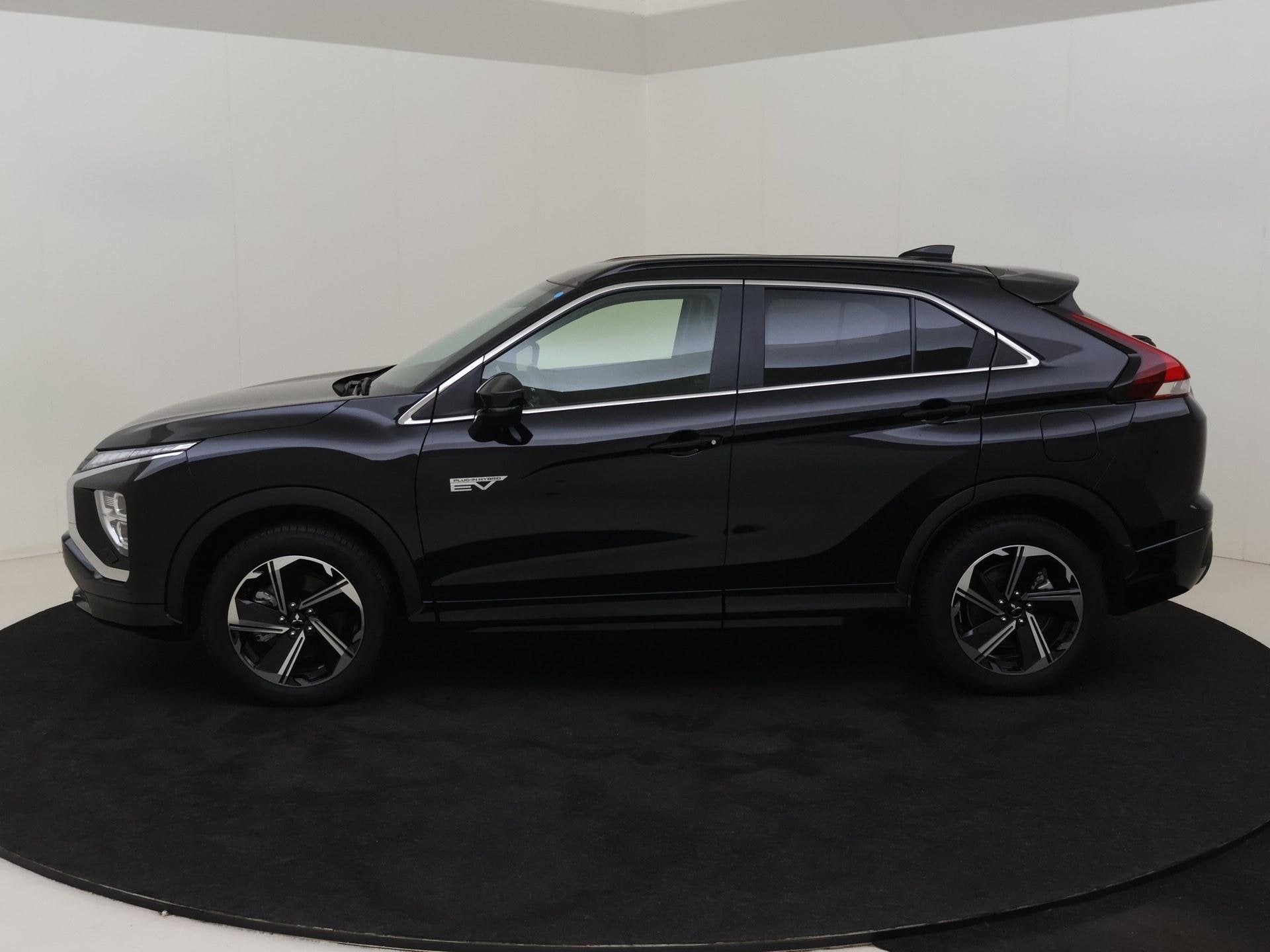 Mitsubishi Eclipse Cross 2.4 PHEV Black Edition | SOH 99%, 188 pk, 14 kWh, Euro 6, 4 cilinders