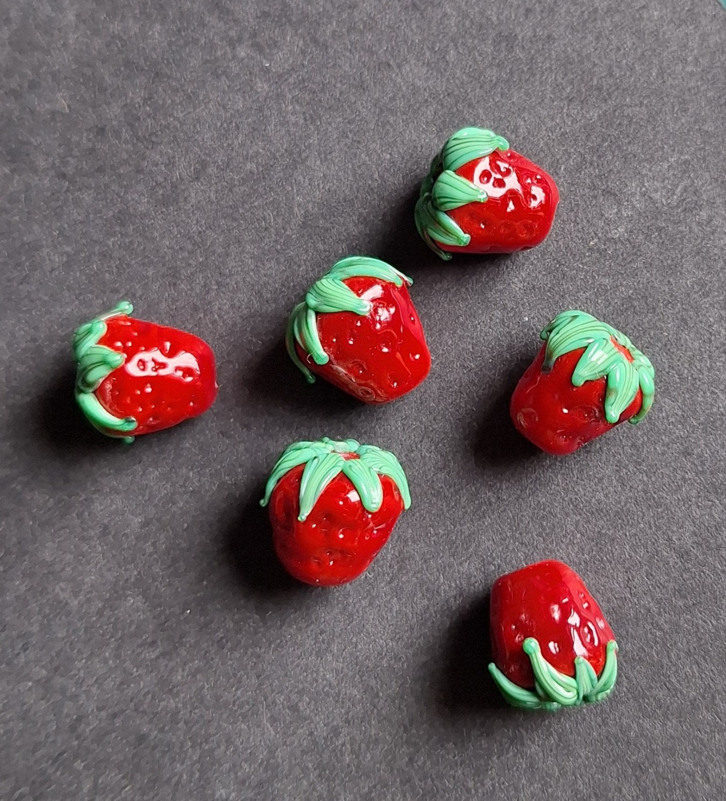 Handgemaakte lampwork glas kralen " aardbei ", Verzenden, Nieuw, Kraal