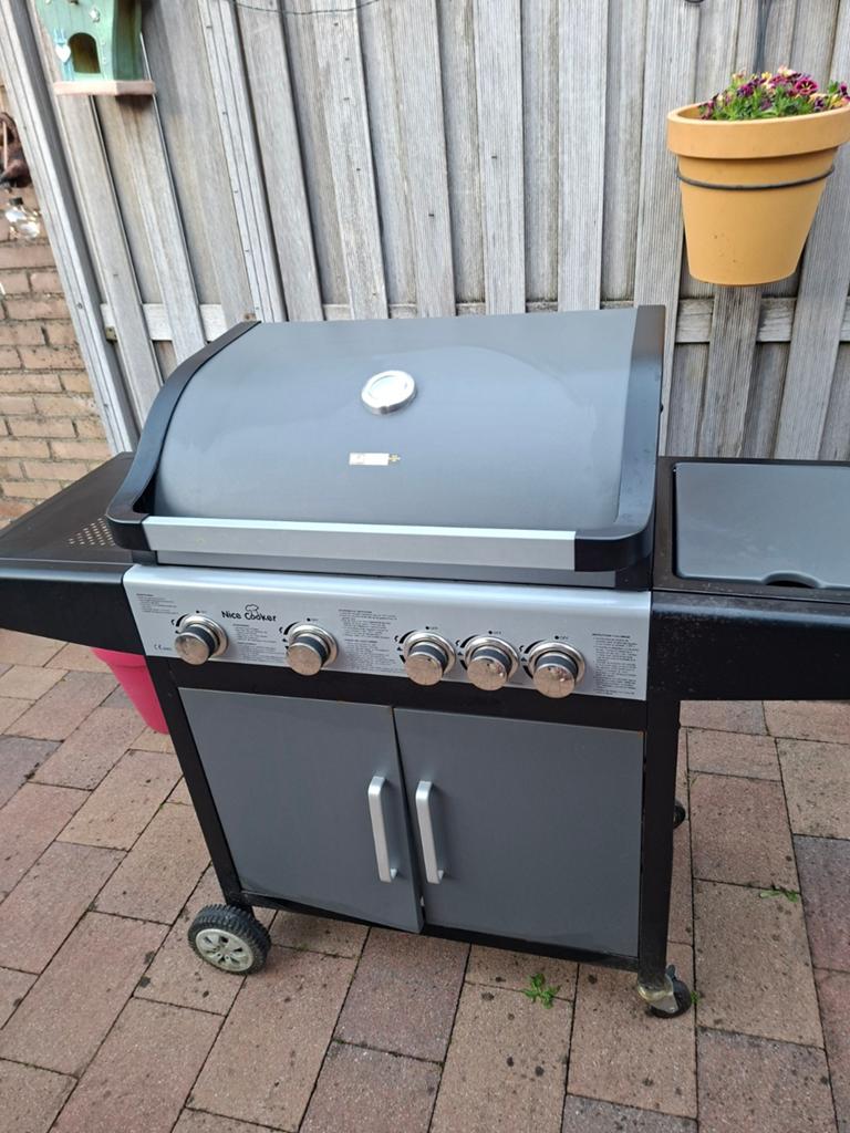 Nice Cooker gasbarbecue met zijbrander, Ophalen, Gebruikt, Nice Cooker