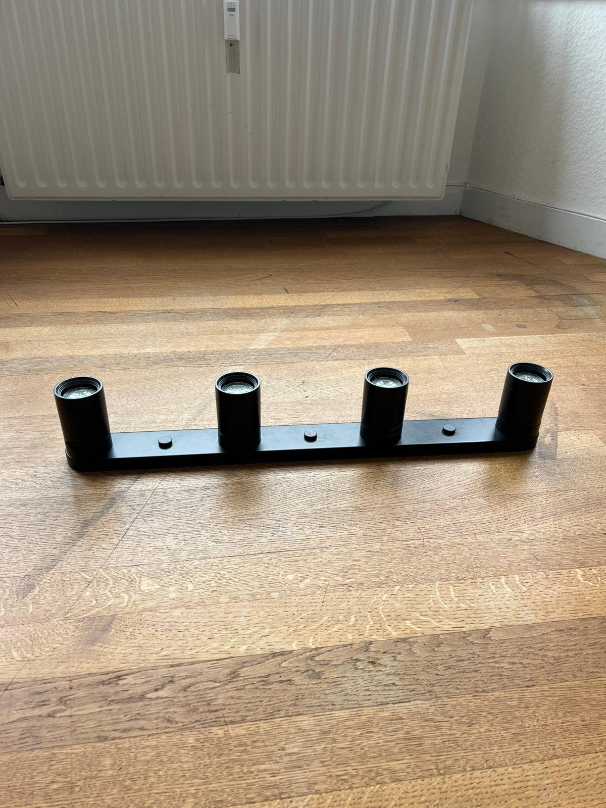 NYMÅNE ikea plafondspots - antraciet, Zo goed als nieuw, Minder dan 100 cm, Metaal, Ophalen