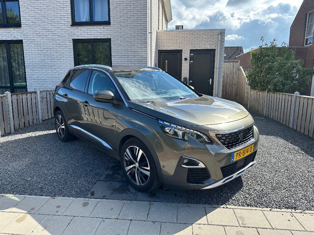 Peugeot 3008 1.6 E-thp 121KW/165PK Eat6 2017 Grijs, 4 cilinders, SUV of Terreinwagen, 1275 kg, 17 km/l