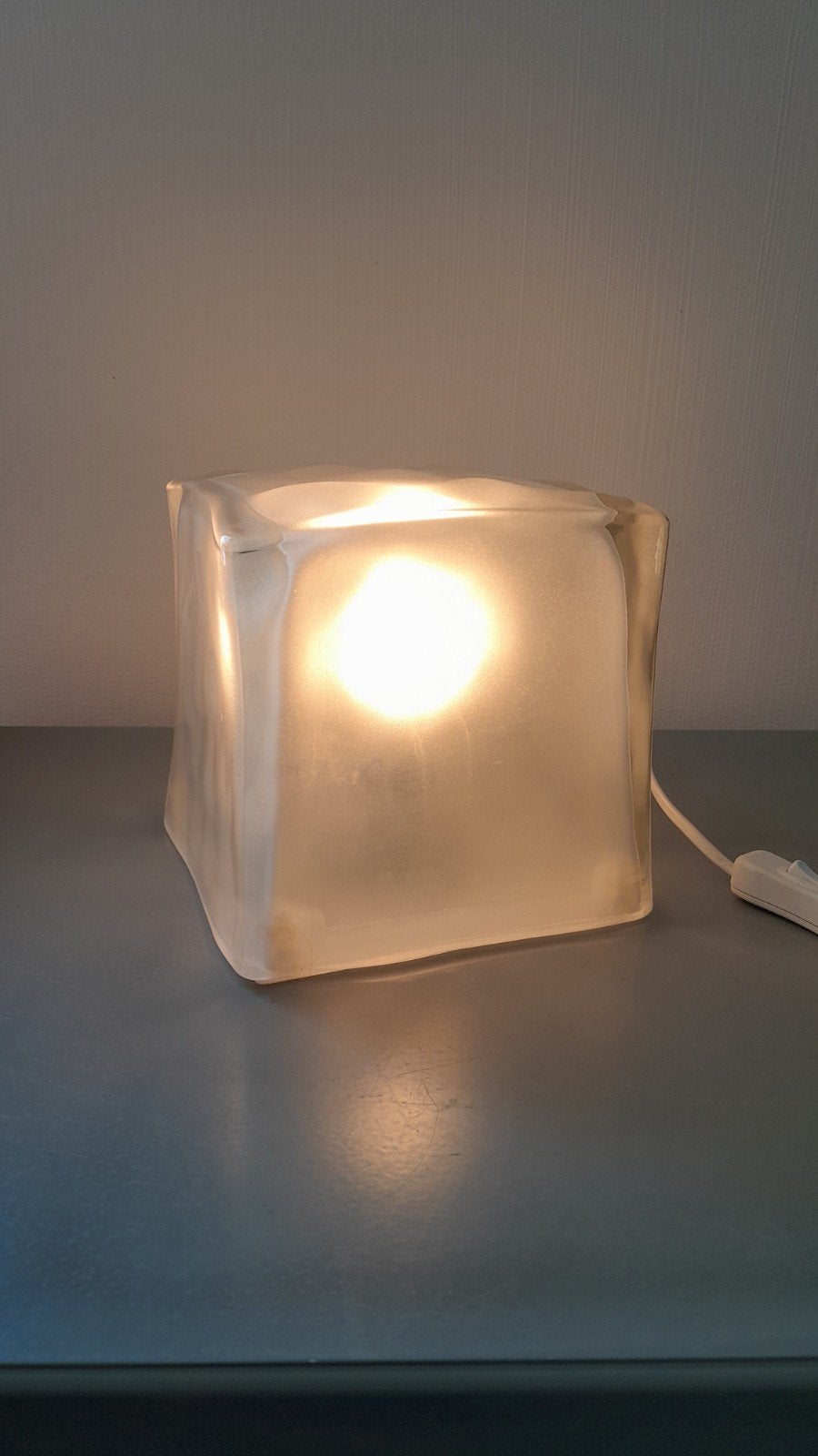 IKEA B0012 Glazen Kubus Tafellamp - ice cube lamp, Ophalen of Verzenden, Zo goed als nieuw