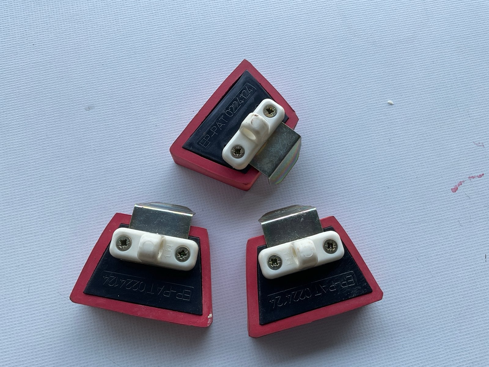 Set van 3 rode Voortent klemmende oogjes set caravan, Caravans en Kamperen, Ophalen, Gebruikt