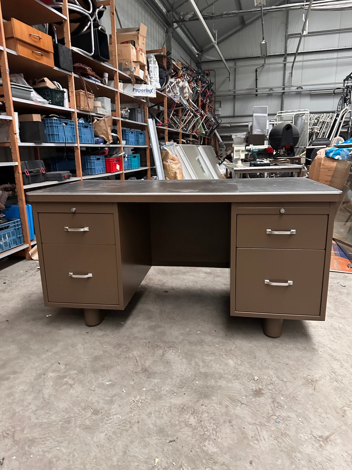 Ahrend ODA bureau, Ophalen, Gebruikt