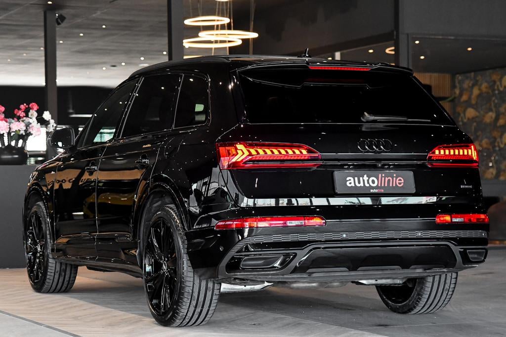 Audi Q7 55 TFSI e quattro 3x S-Line. Pano, ACC, HUD, Memory,, Gebruikt, 2995 cc, Zwart, Bedrijf