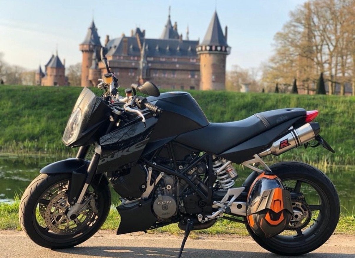 KTM Superduke 990 (2006) - Inclusief lader en mover, 2 cilinders, Sportuitlaat, Motorrijbewijs A, Gebruikt