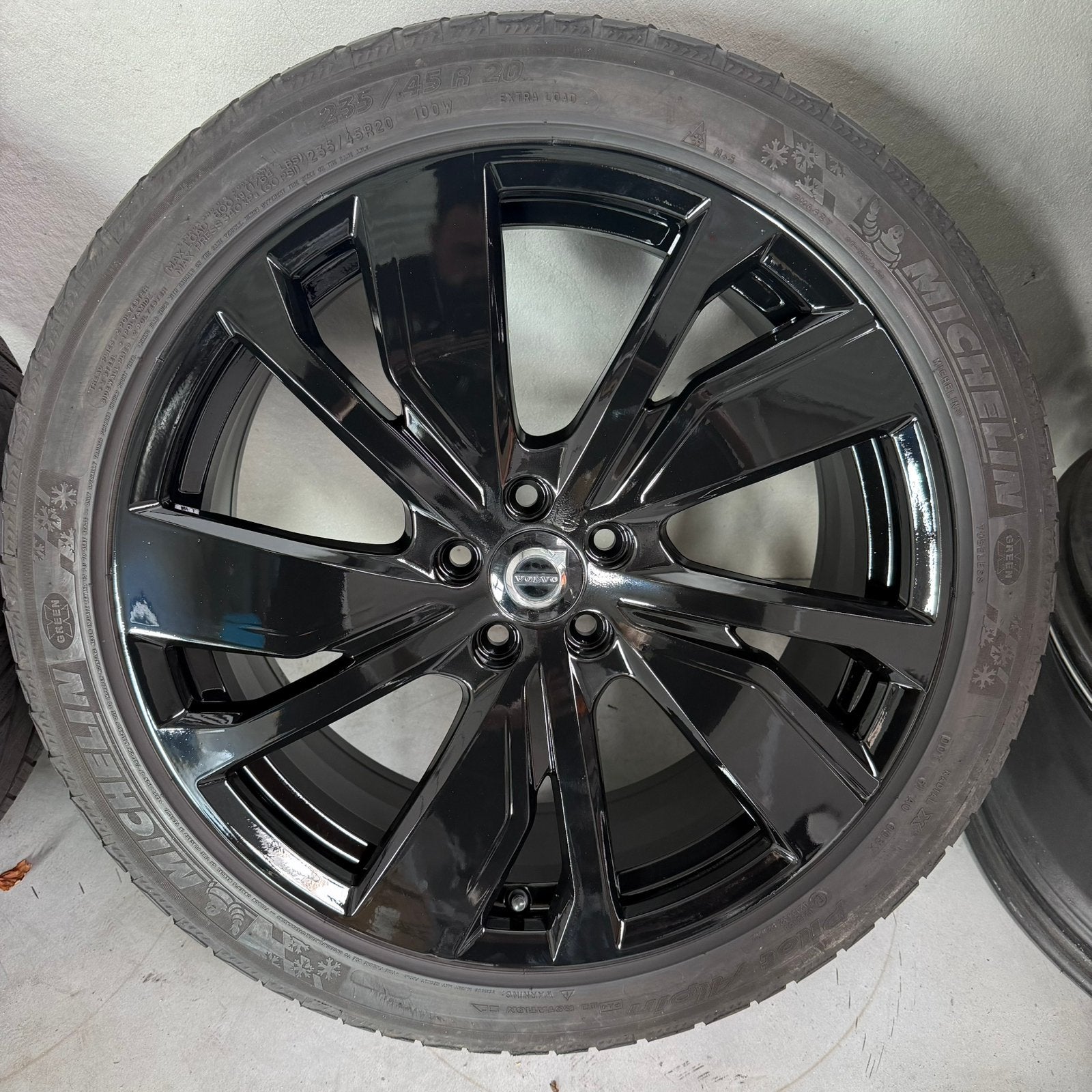 20 inch Origineel Volvo XC40 536 Winterbanden Black Edition, Gebruikt, 255 mm, Velgen, Personenwagen