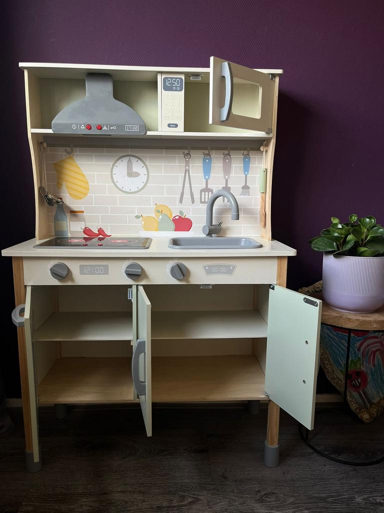 Houten speel keuken met licht en geluid + accessoires, Ophalen, Zo goed als nieuw