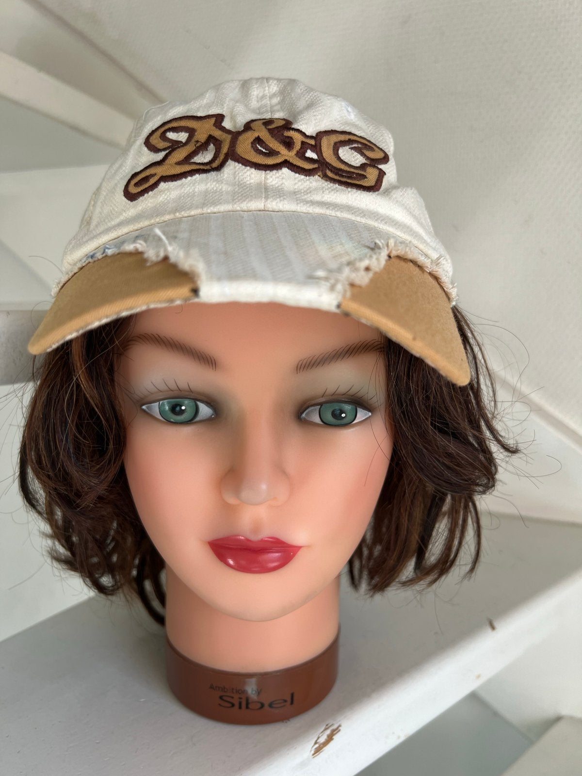 D&G Dolce & Gabbana Pet - Crème met bruin logo, Ophalen of Verzenden, Gedragen, One size fits all, Pet