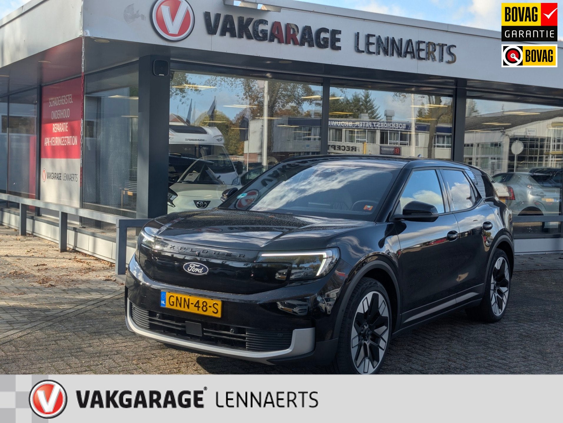 Ford EXPLORER Premium Extended Range RWD 77 kWh RIJklaarprij, Auto's, Gebruikt, Zwart, Explorer, Zwart