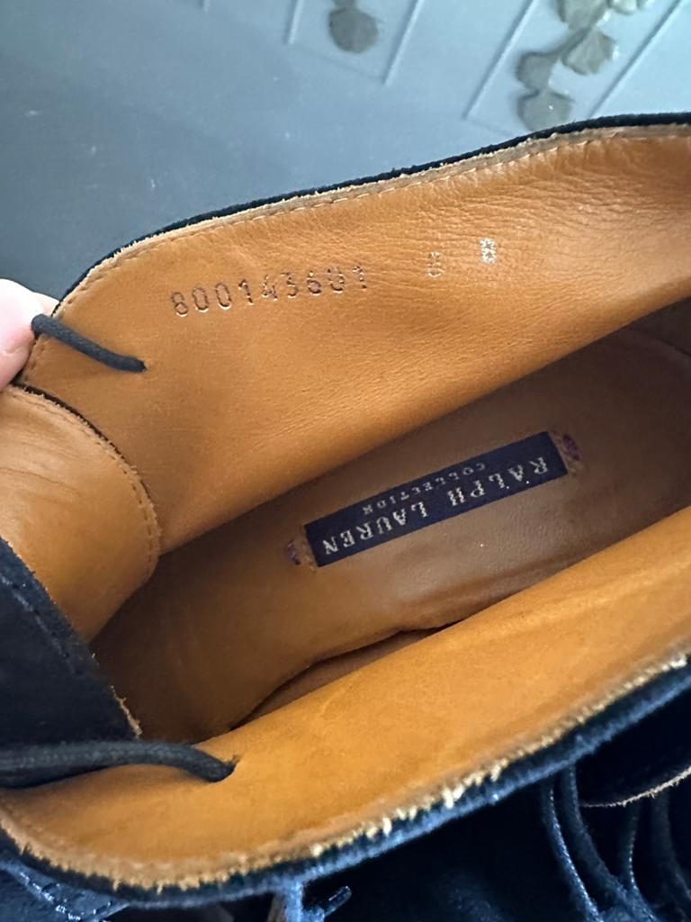 Ralph Lauren Collection Zwarte Suède Enkellaarzen, Ophalen of Verzenden, Gedragen, Zwart, Lage of Enkellaarzen