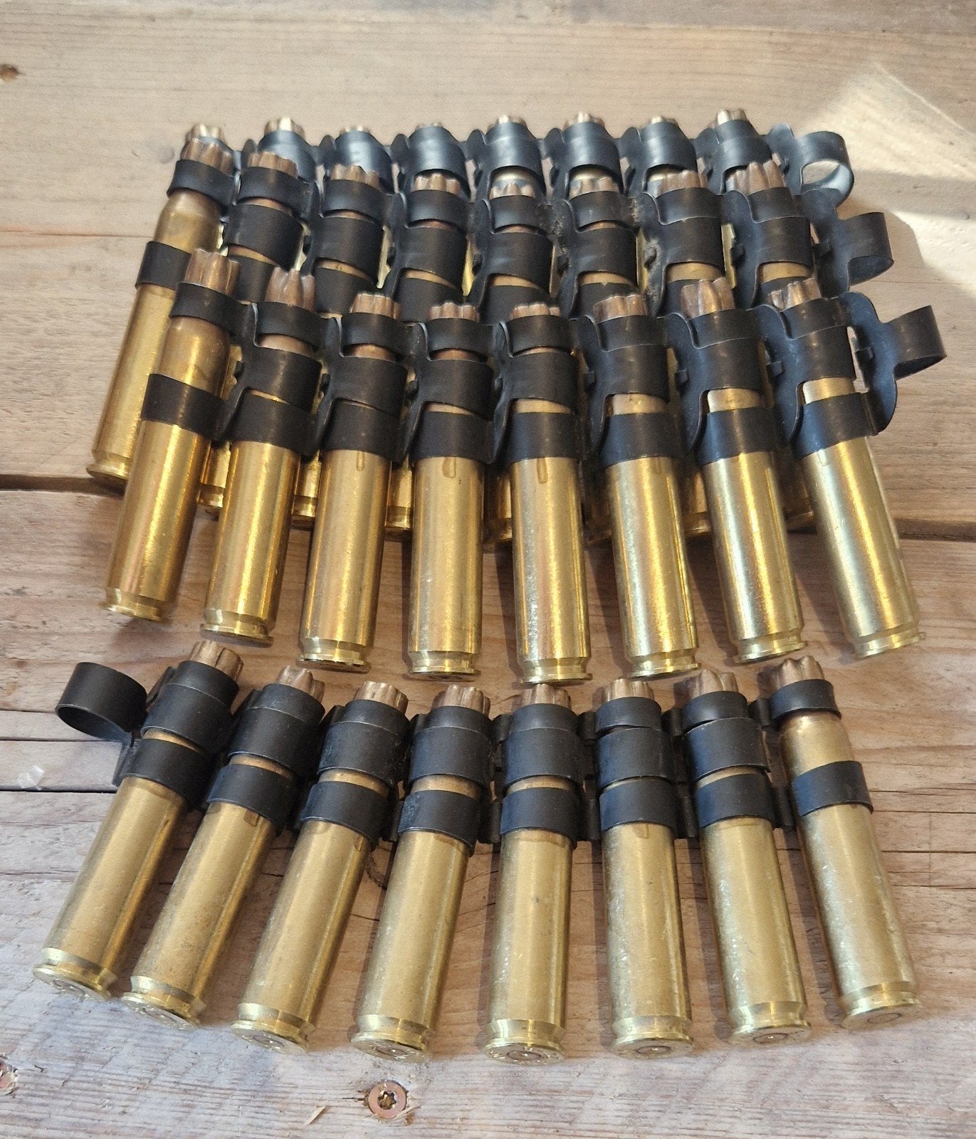 .50 hulzen van 8 stuks per strook
losse Flodders

1 x € 8,00, Verzamelen, Ophalen of Verzenden, Landmacht, Nederland, Hulzen of Bodemvondsten