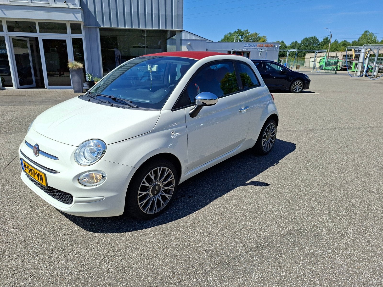 Fiat 500C 0.9 80pk Turbo Twinair 2018 Wit, Auto's, 31 €/maand, Cabriolet, Wit, Handgeschakeld