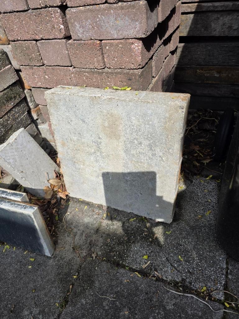 Tegels, 8x 40x40 cm. 30 stuks. Gratis., Tuin en Terras, Ophalen, Beton, Terrastegels