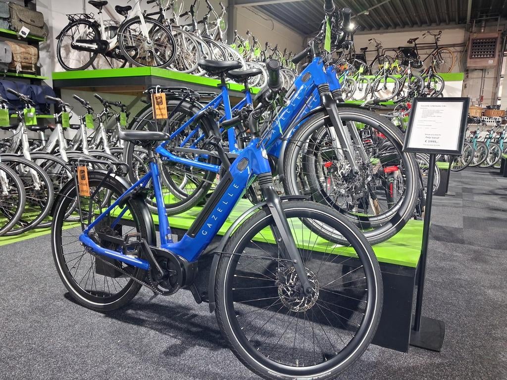 Gazelle ultimate C8+ bosch active plus 500wh belt drive, Ophalen, Zo goed als nieuw