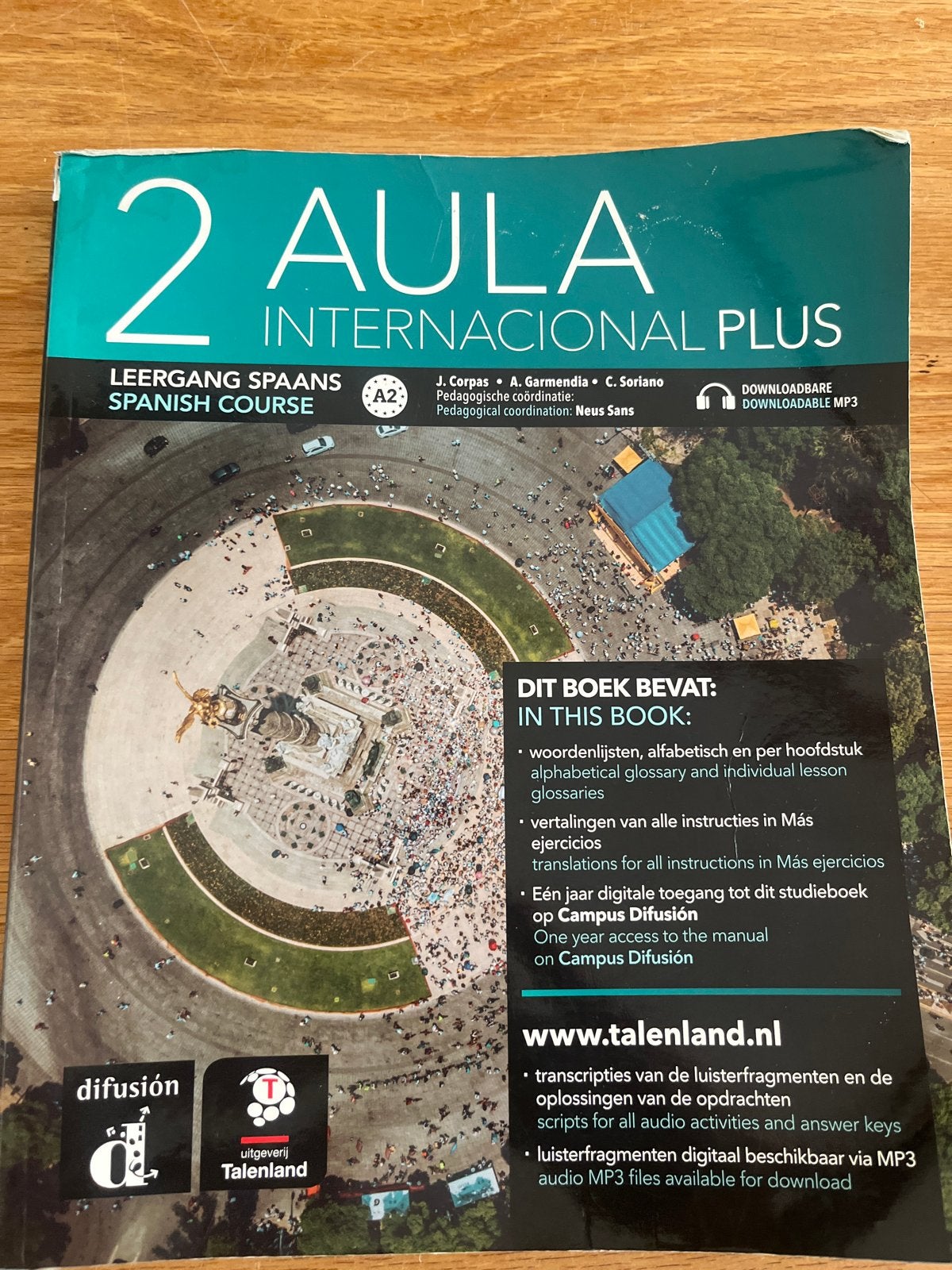 AULA Internacional Plus 2 - Spaans leerboek A2, Boeken, Ophalen of Verzenden, Zo goed als nieuw, Non-fictie