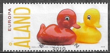 ALAND Europazegel Speelgoed v/d firma Plasto - Eendjes -2010, Verzenden, Finland, Gestempeld