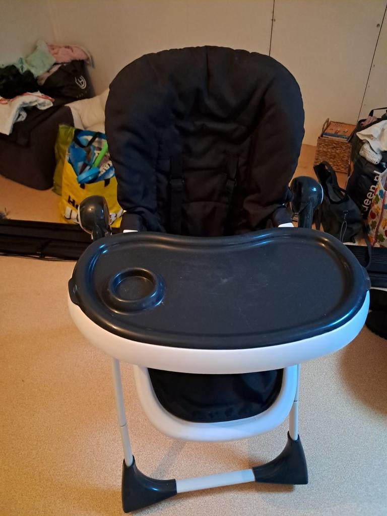 Kinderstoel met afneembaar eetblad en gordel, Kinderen en Baby's, Kinderstoelen, Ophalen