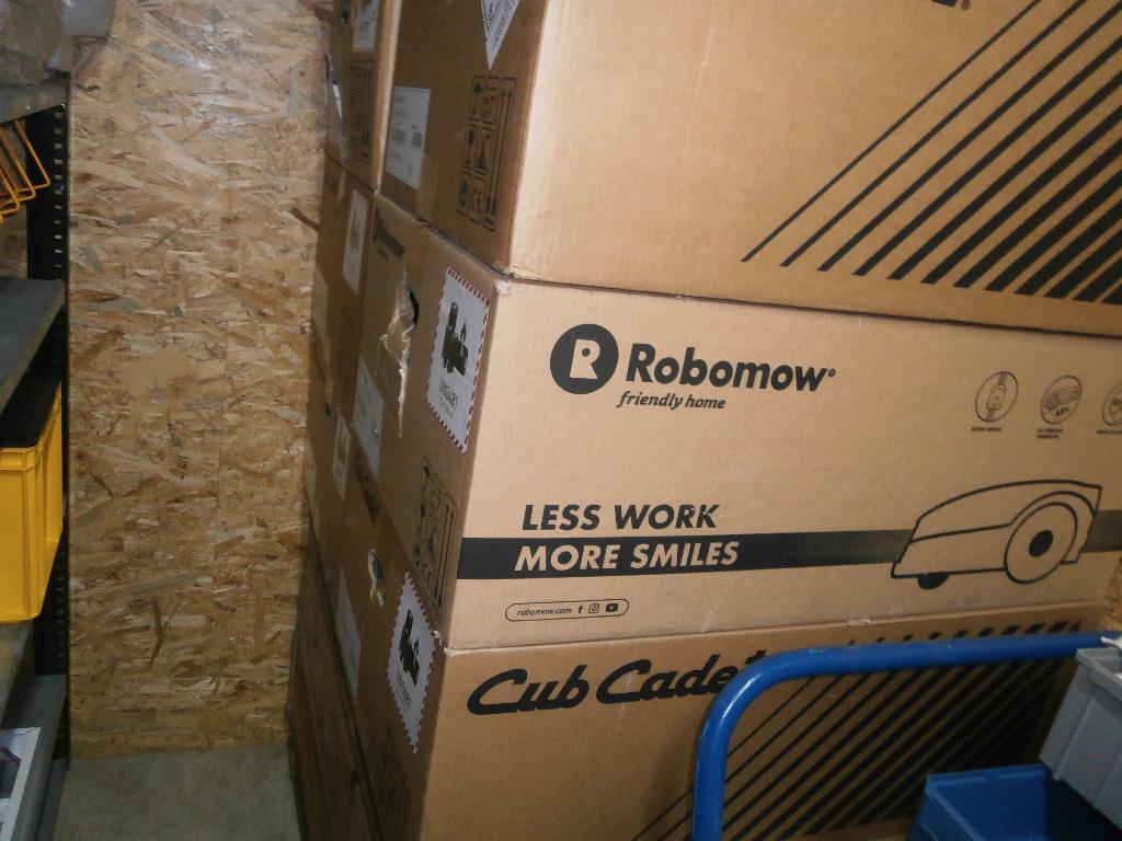 wij stoppen met robomow en cub cadett robot maaiers nieuw, Ophalen, Cirkelmaaier, Robomow, Minder dan 30 cm