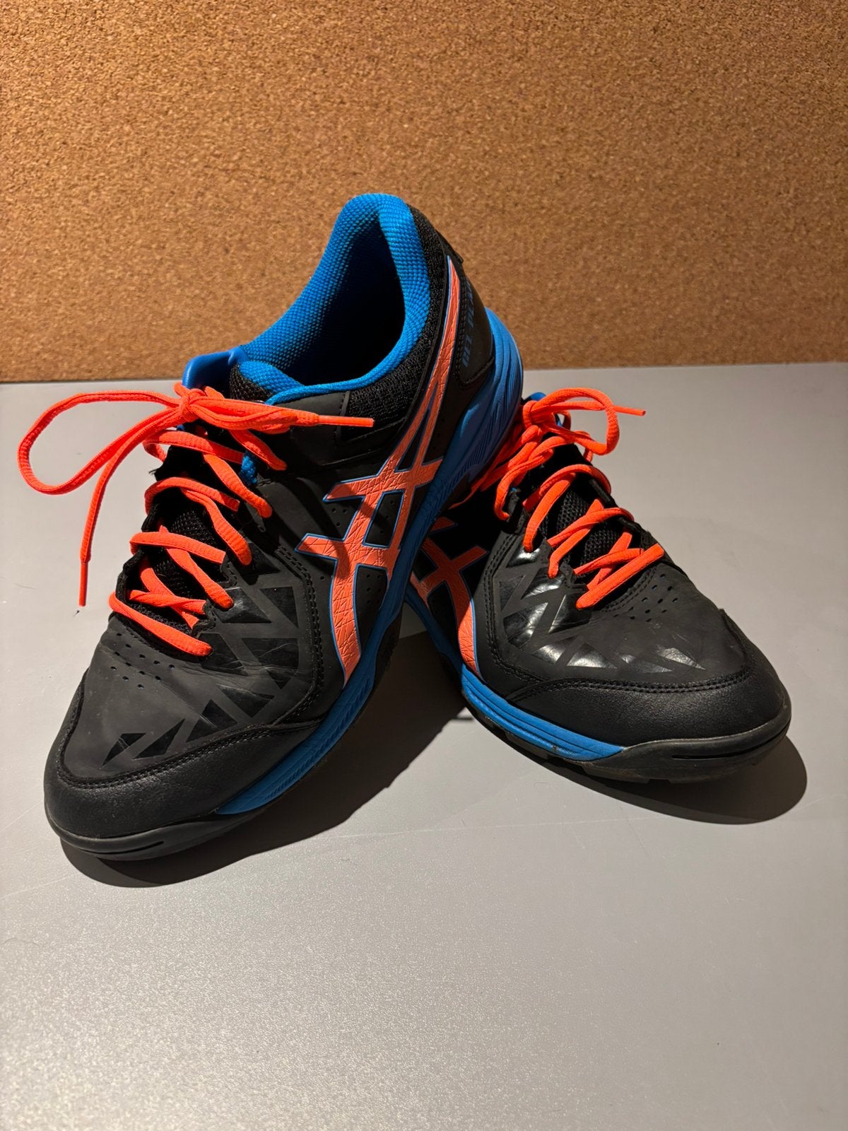 Asics Hockeyschoenen heren maat 44, Ophalen, Gebruikt, Schoenen