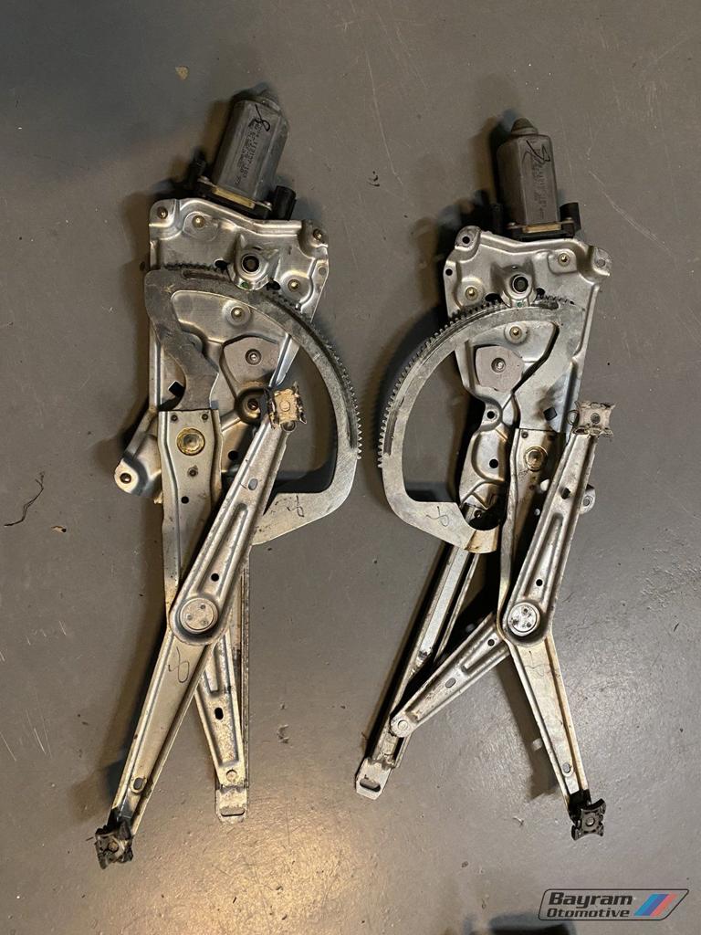 Bmw E36 compact raammechaniek met motor links rechts 3-serie, Gebruikt, -, -, Ophalen of Verzenden