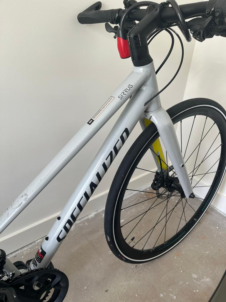 Mooie Specialized Sirrus fitness bike dames. Weinig gebruikt, Ophalen, Zo goed als nieuw, 10 tot 15 versnellingen, Overige merken